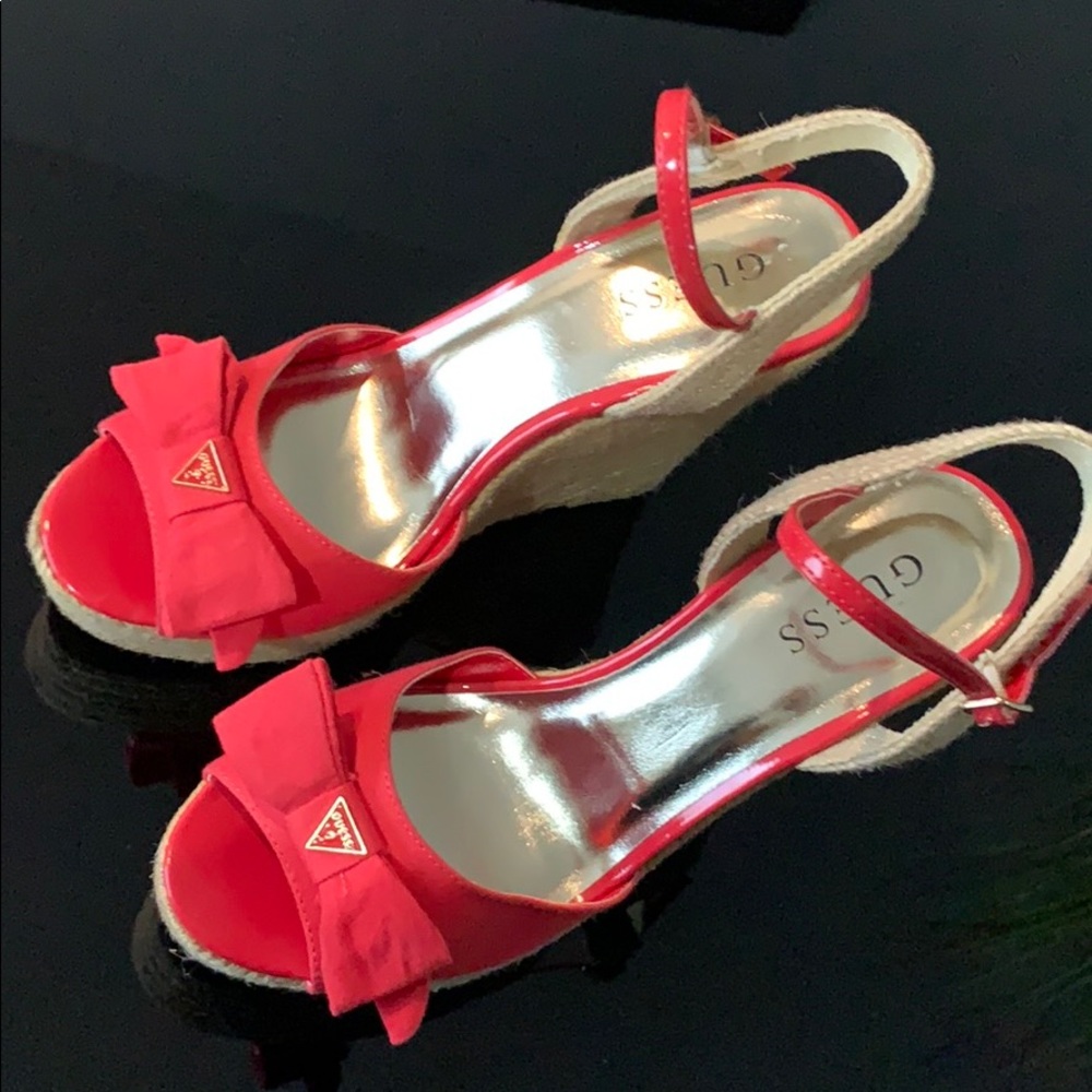 Guess bow heels